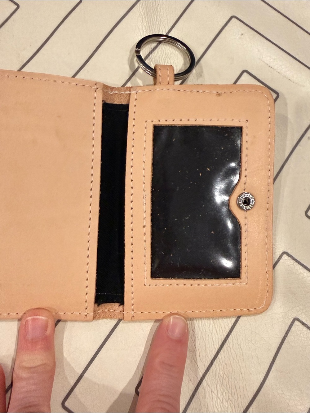 Jon Hart Design Keychain Wallet - Picture 7 of 8